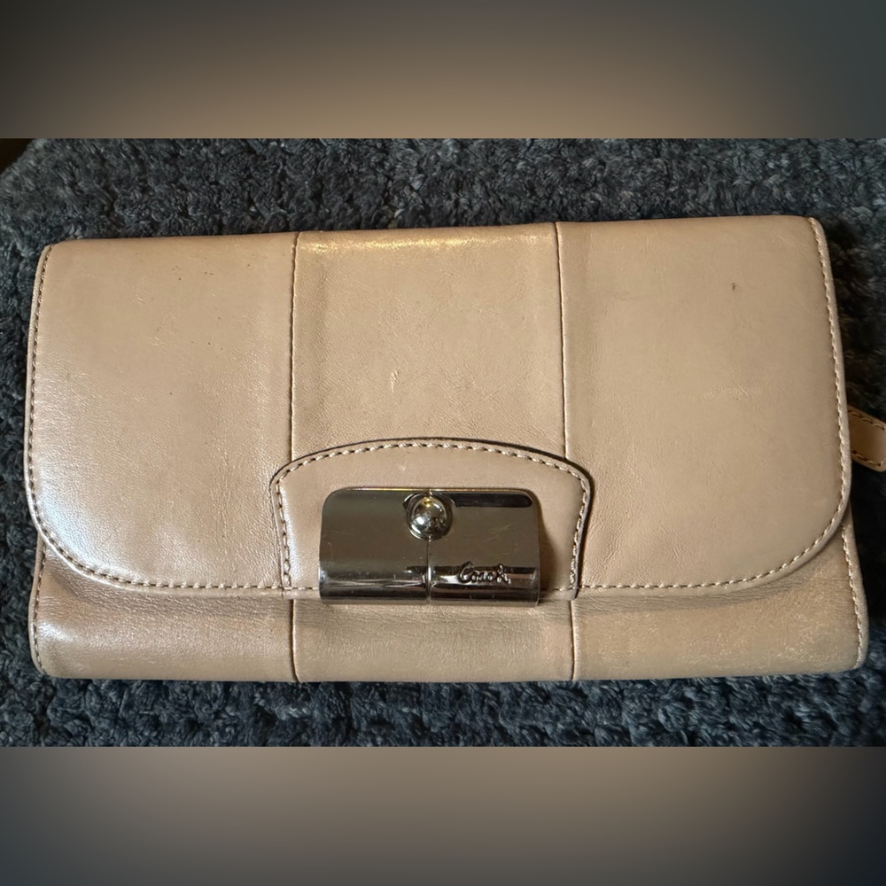 Coach Kristin Trifold Beige Wallet